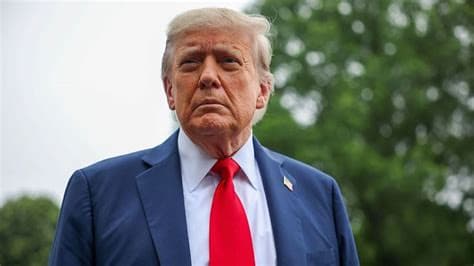 Trump Says Iran Has Told Him It's In a 'State of Collapse' Amid Peace Talks Stalemate