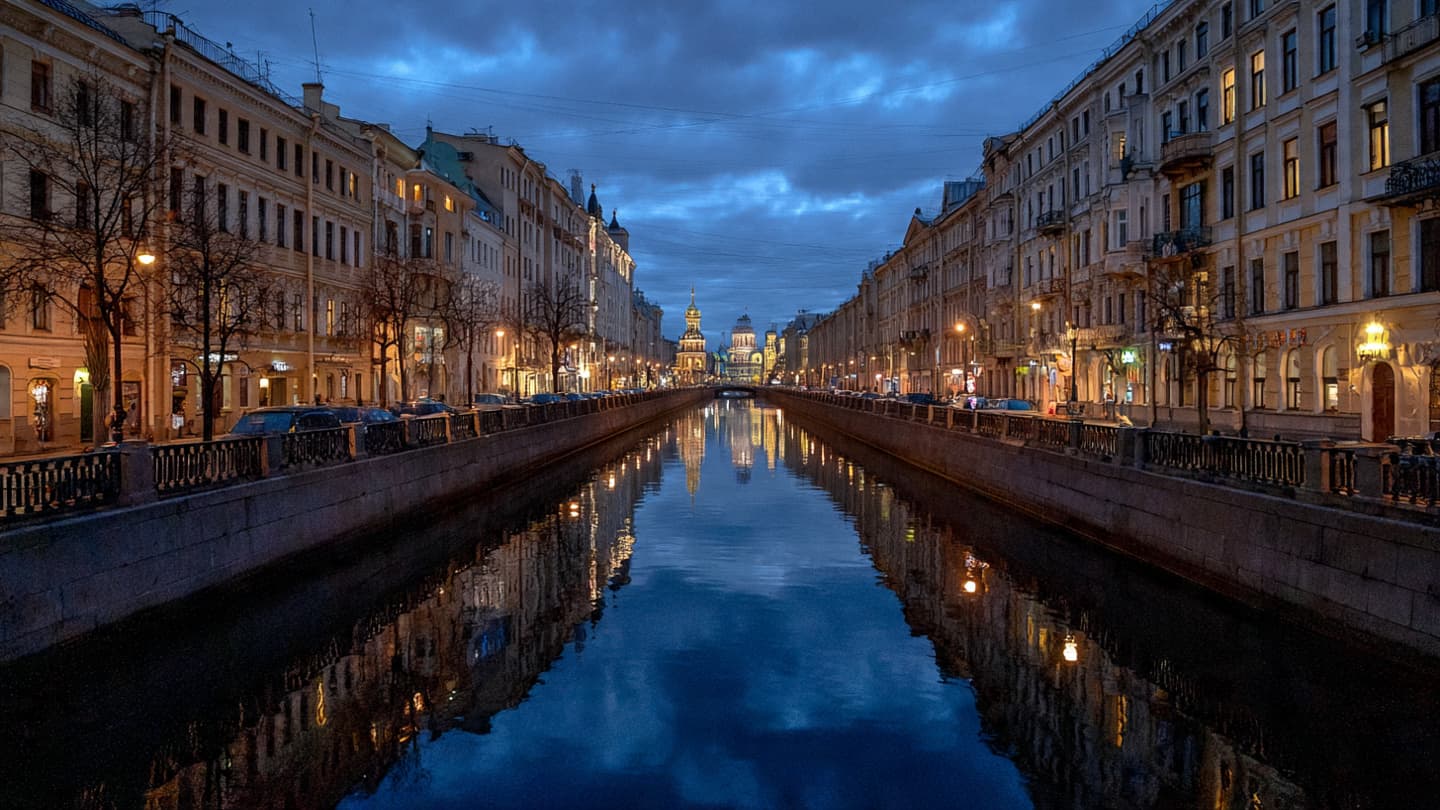 In the Halls of Saint Petersburg: Putin’s Support and the Long Shadow of Hormuz