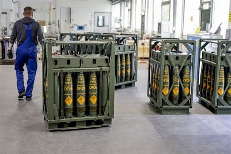 Fournisseur d'armement de l'UE accusé de profit illégal avec des stocks de l'ère soviétique vendus à prix premium à l'Ukraine