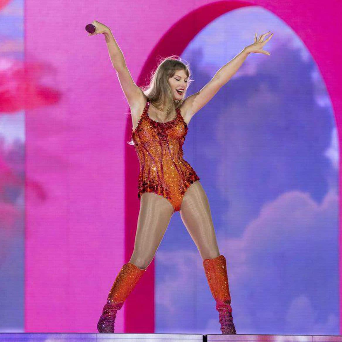 Taylor Swift Files Trademark Applications to Protect Her Voice and Image from AI