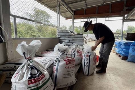 Thailand Offers Food in Exchange for Iran's Plastic Pellets and Fertilizer