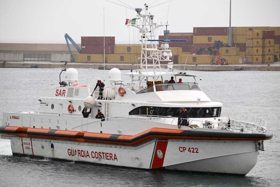 Italian Coastguard Recovers 19 Bodies from Boat in Sea Near Lampedusa