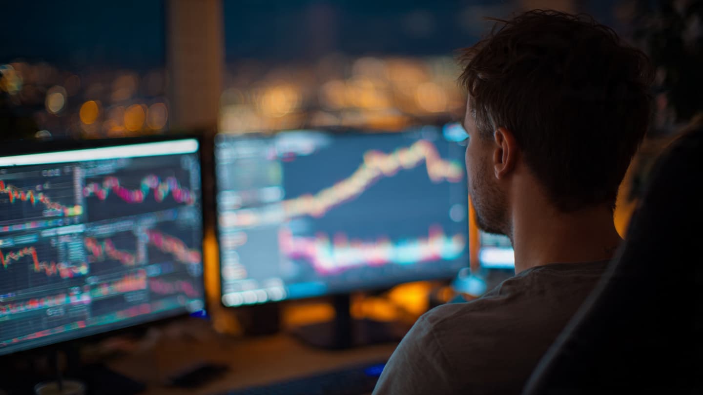 In Uncertain Times, Information Quietly Outruns Impulse