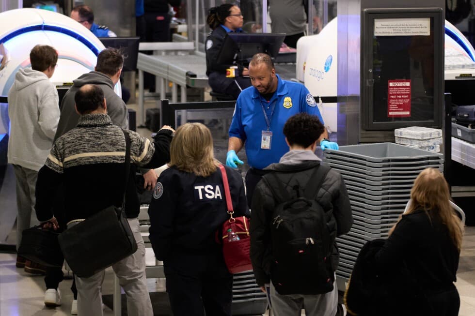 TSA Agents Working Without Pay at U.S. Airports Due to Another Shutdown