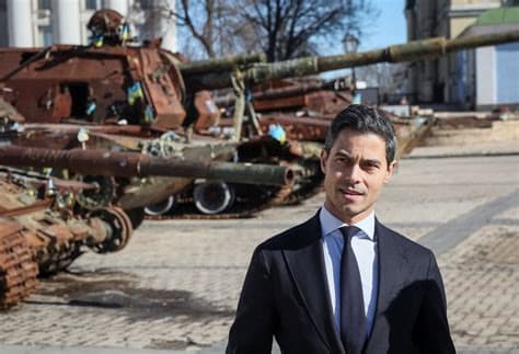 Zelenskiy Highlights Ukraine's Unique Drone Expertise, Discusses Joint Production with Dutch PM Jetten