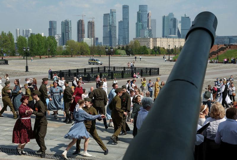Russia Declares Ceasefire to Mark WWII Anniversary