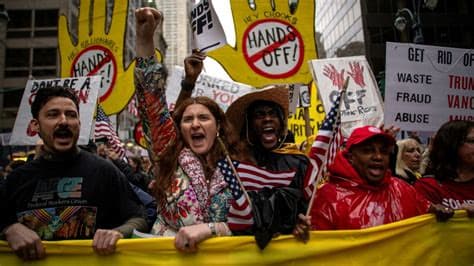 'Protests Are Also Public Opinion': Japan's 'Beginner' Women Driven by Alarm Over Arms Buildup