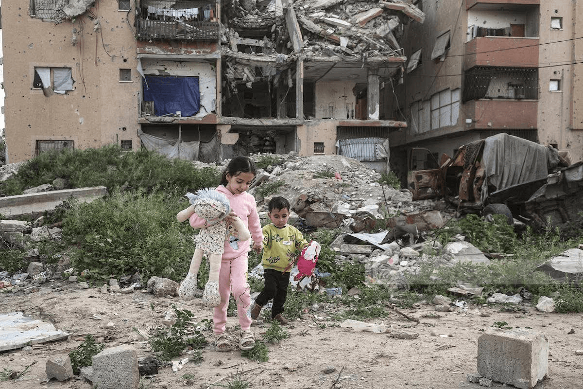 The Weight of Eight: Janna Hussein’s Childhood in the Echoes of Gaza