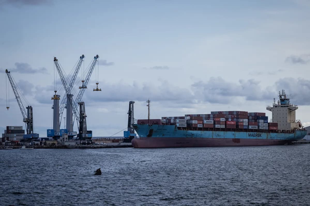 Suspected Pirates Seize Vessel Carrying Cement Off Somalia, the Second Hijacking Incident in Days